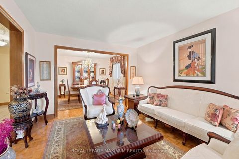 Photo 8 at 21 Diamond Street, West Woodbridge, Vaughan