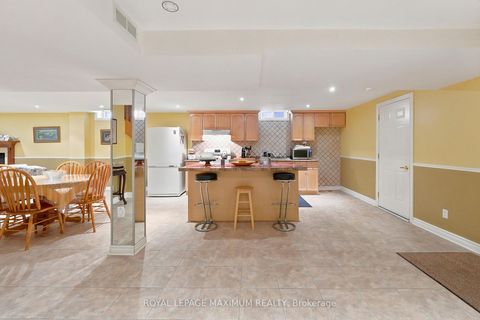 Photo 34 at 21 Diamond Street, West Woodbridge, Vaughan