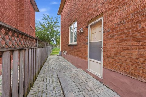 Photo 40 at 21 Diamond Street, West Woodbridge, Vaughan