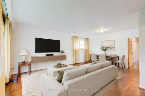 Photo 3 at 72 Cornerbrook Drive, Donalda, Toronto