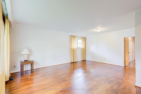 Photo 4 at 72 Cornerbrook Drive, Donalda, Toronto