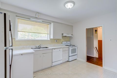 Photo 8 at 72 Cornerbrook Drive, Donalda, Toronto