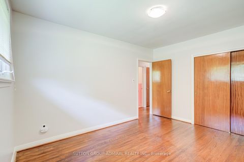 Photo 10 at 72 Cornerbrook Drive, Donalda, Toronto