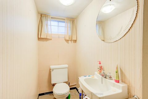 Photo 25 at 72 Cornerbrook Drive, Donalda, Toronto
