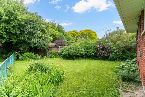 Photo 29 at 72 Cornerbrook Drive, Donalda, Toronto