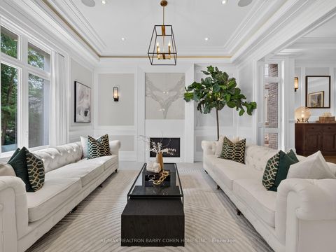 Photo 4 at 167 Old Yonge Street, Windfields, Toronto