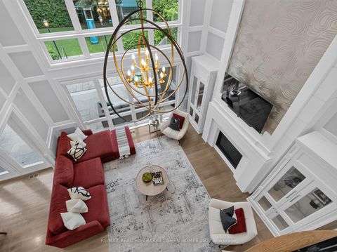 Photo 11 at 167 Old Yonge Street, Windfields, Toronto