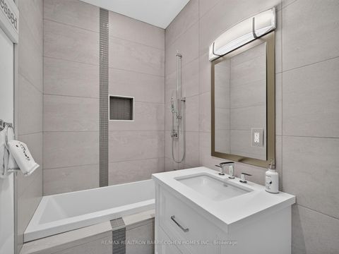 Photo 26 at 167 Old Yonge Street, Windfields, Toronto