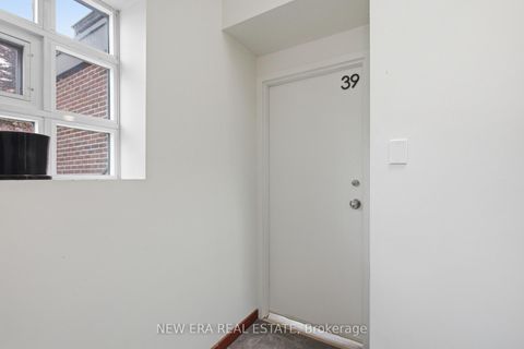 Photo 3 at 39 - 371 Wallace Avenue, Junction, Toronto
