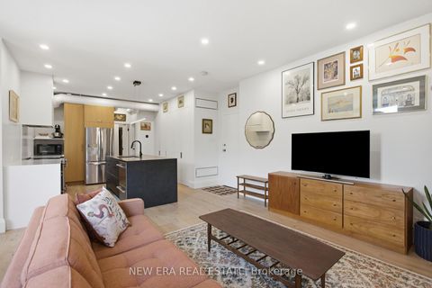 Photo 6 at 39 - 371 Wallace Avenue, Junction, Toronto