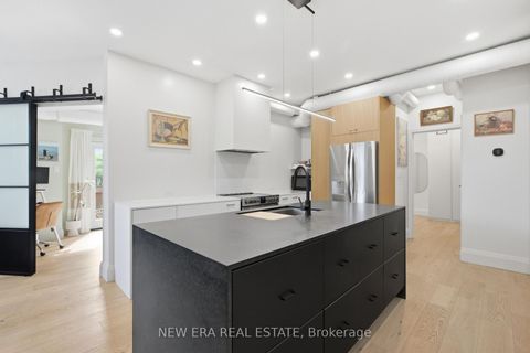 Photo 8 at 39 - 371 Wallace Avenue, Junction, Toronto