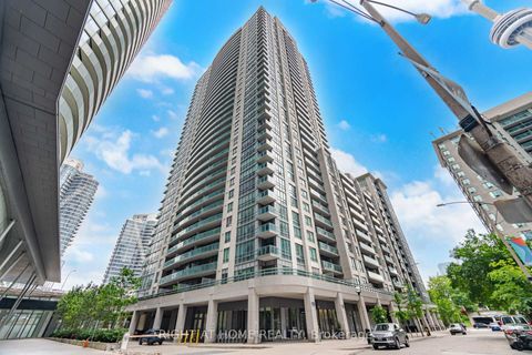 Photo 2 at #2511 - 19 Grand Trunk Crescent, Waterfront Communities C1, Toronto