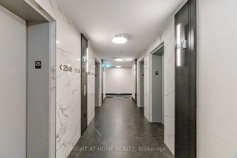 Photo 7 at #2511 - 19 Grand Trunk Crescent, Waterfront Communities C1, Toronto