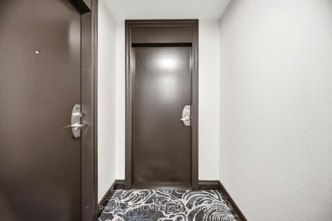 Photo 8 at #2511 - 19 Grand Trunk Crescent, Waterfront Communities C1, Toronto