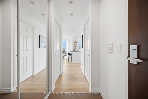 Photo 10 at #2511 - 19 Grand Trunk Crescent, Waterfront Communities C1, Toronto
