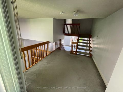 Photo 10 at 6 - 48 Granby Street, Yonge Corridor, Toronto