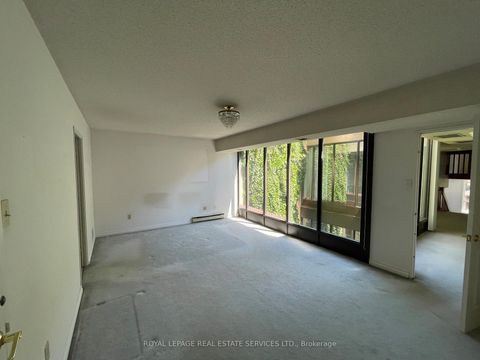Photo 13 at 6 - 48 Granby Street, Yonge Corridor, Toronto