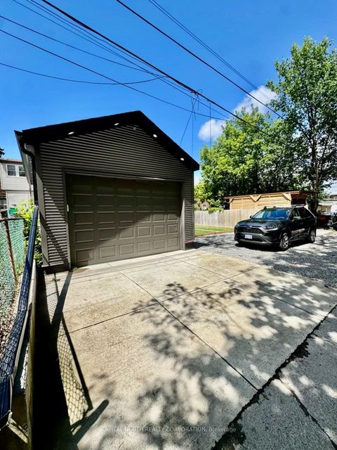 Photo 32 at 219 McRoberts Avenue, Davenport, Toronto