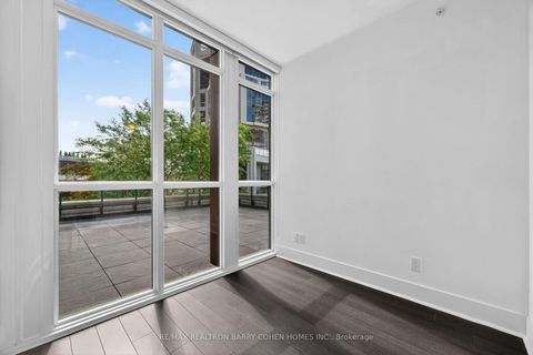 Photo 16 at 303 - 32 Davenport Road, Annex, Toronto