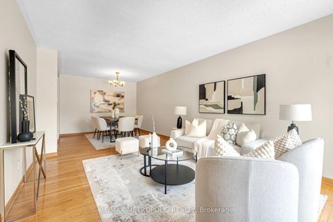 Photo 2 at 76 Harrington Crescent, Steeles, Toronto