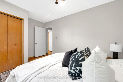 Photo 19 at 76 Harrington Crescent, Steeles, Toronto