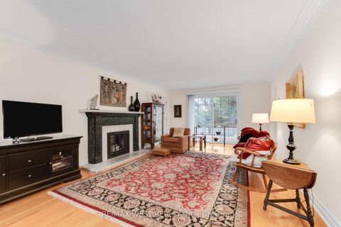 Photo 1 at 18 North Kingslea Drive, Queensway, Toronto