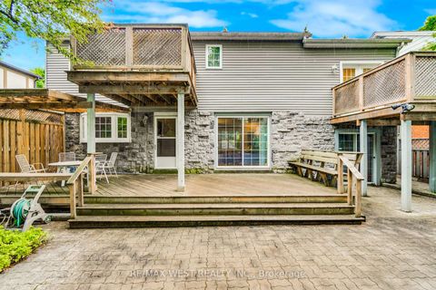 Photo 7 at 18 North Kingslea Drive, Queensway, Toronto