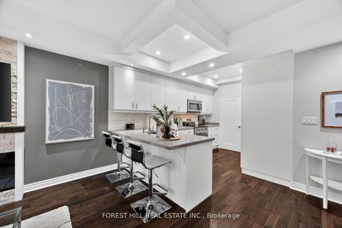 Photo 4 at TH 115 - 500 Richmond Street W, Waterfront Communities C1, Toronto
