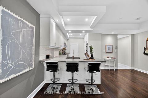 Photo 5 at TH 115 - 500 Richmond Street W, Waterfront Communities C1, Toronto