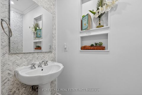 Photo 8 at TH 115 - 500 Richmond Street W, Waterfront Communities C1, Toronto