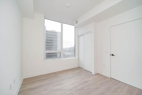 Photo 15 at 1111 - 117 Broadway Avenue, Mount Pleasant West, Toronto