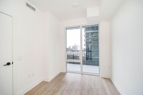 Photo 31 at 1111 - 117 Broadway Avenue, Mount Pleasant West, Toronto