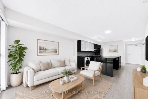 Photo 2 at 315 - 15 Singer Court, Bayview Village, Toronto