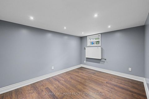 Photo 22 at 8 Davies Crescent, East York, Toronto