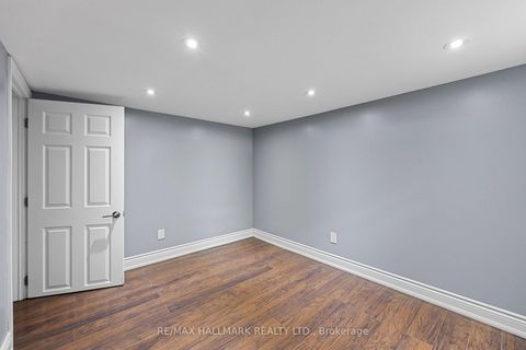 Photo 23 at 8 Davies Crescent, East York, Toronto