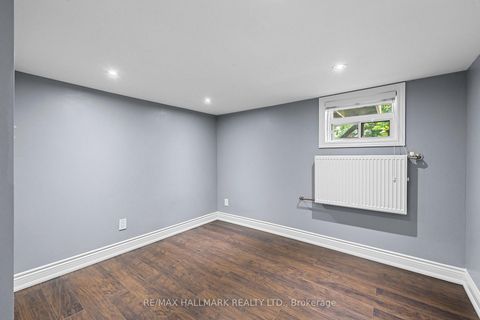 Photo 24 at 8 Davies Crescent, East York, Toronto