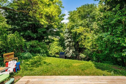Photo 30 at 8 Davies Crescent, East York, Toronto