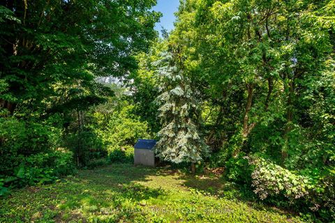 Photo 34 at 8 Davies Crescent, East York, Toronto