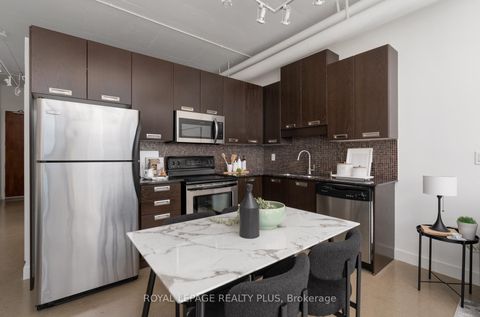 Photo 9 at 1016 - 2 Fieldway Road, City Centre West, Toronto