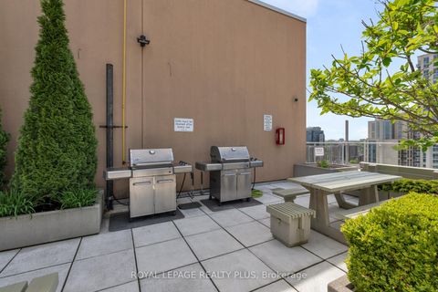 Photo 27 at 1016 - 2 Fieldway Road, City Centre West, Toronto