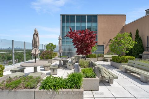 Photo 31 at 1016 - 2 Fieldway Road, City Centre West, Toronto