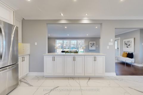 Photo 11 at 88 Riverglen Drive, Keswick South, Georgina