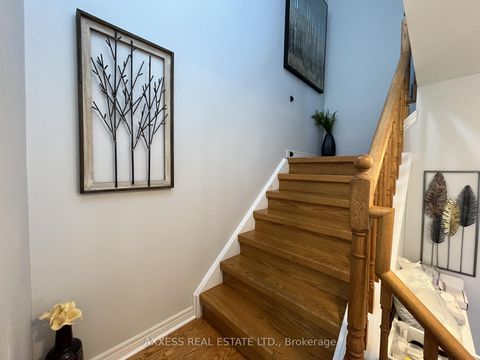 Photo 11 at 234 Esther Drive, Painswick South, Barrie