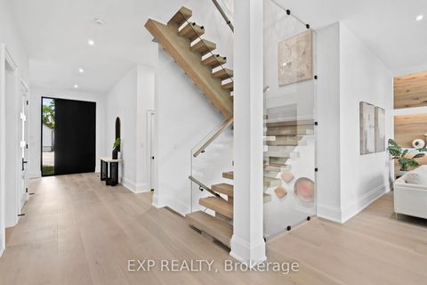 Photo 5 at 51 Thirty Ninth Street, Long Branch, Toronto