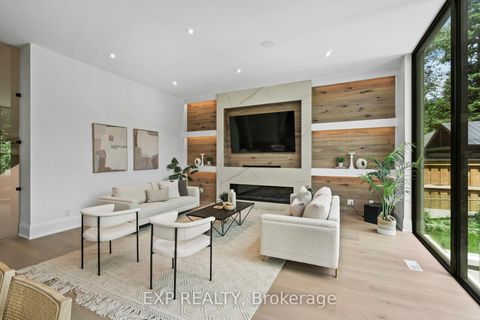 Photo 7 at 51 Thirty Ninth Street, Long Branch, Toronto