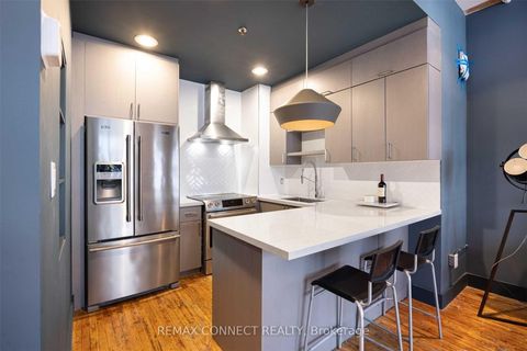 Photo 13 at 301 - 90 Sherbourne Street, Moss Park, Toronto