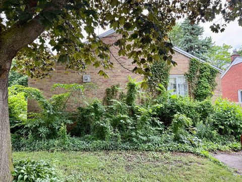 Photo 2 at 132 Rathburn Road, Rosethorn, Toronto