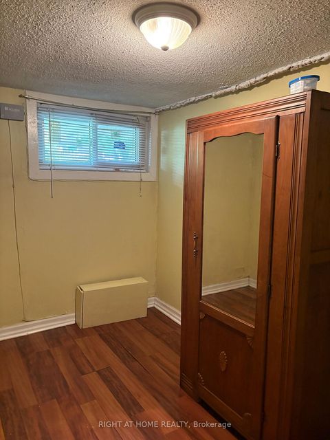 Photo 18 at 32 FLORENCE Crescent, Smythe, Toronto