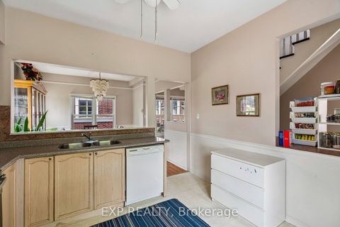 Photo 10 at 42 - 630 Evans Avenue, Alderwood, Toronto