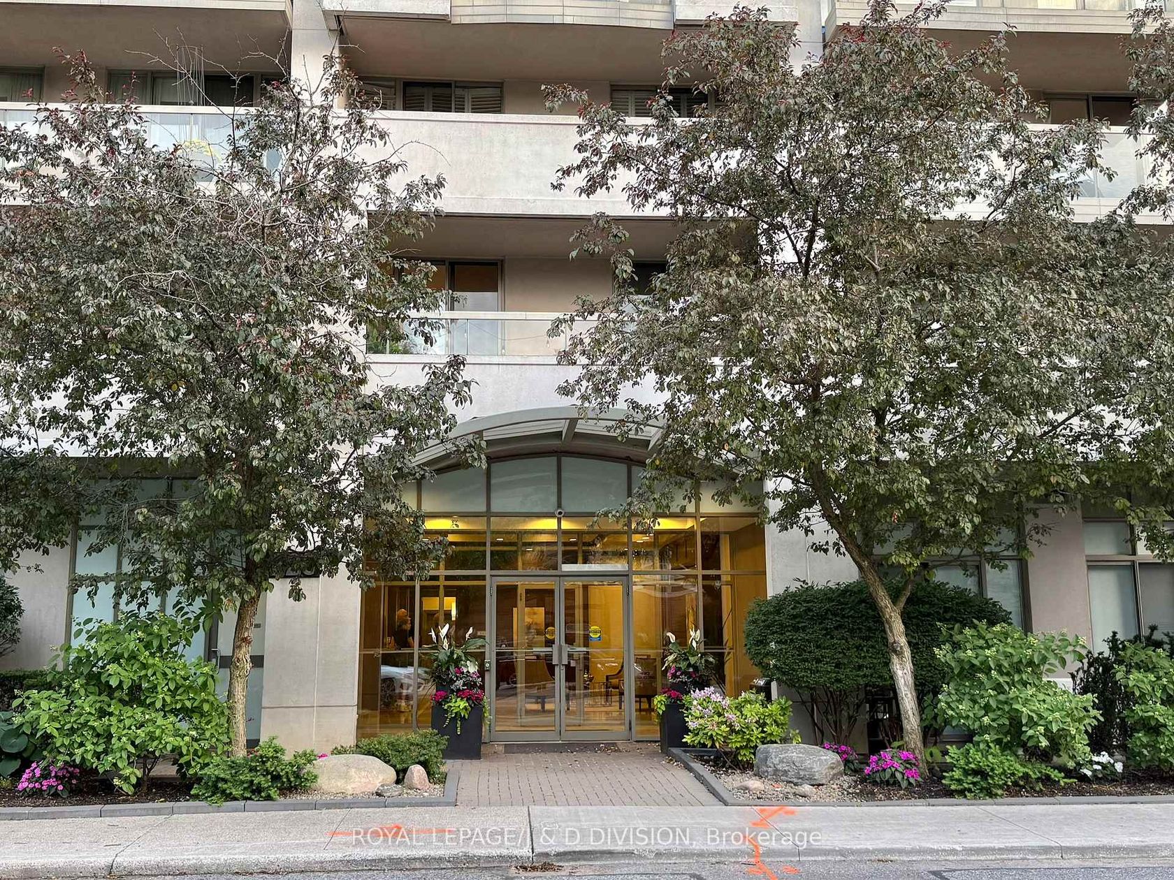 209 - 225 Merton Street, Mount Pleasant West, Toronto 